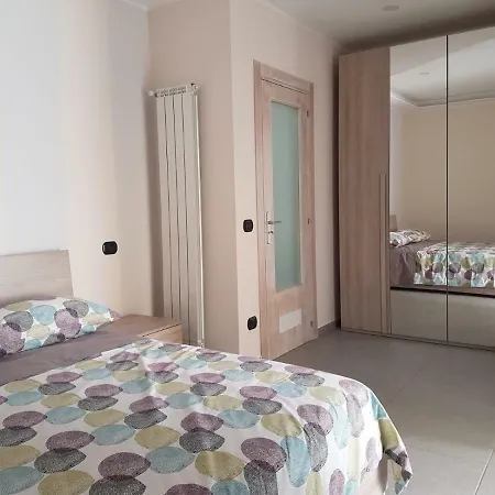 Street House-2